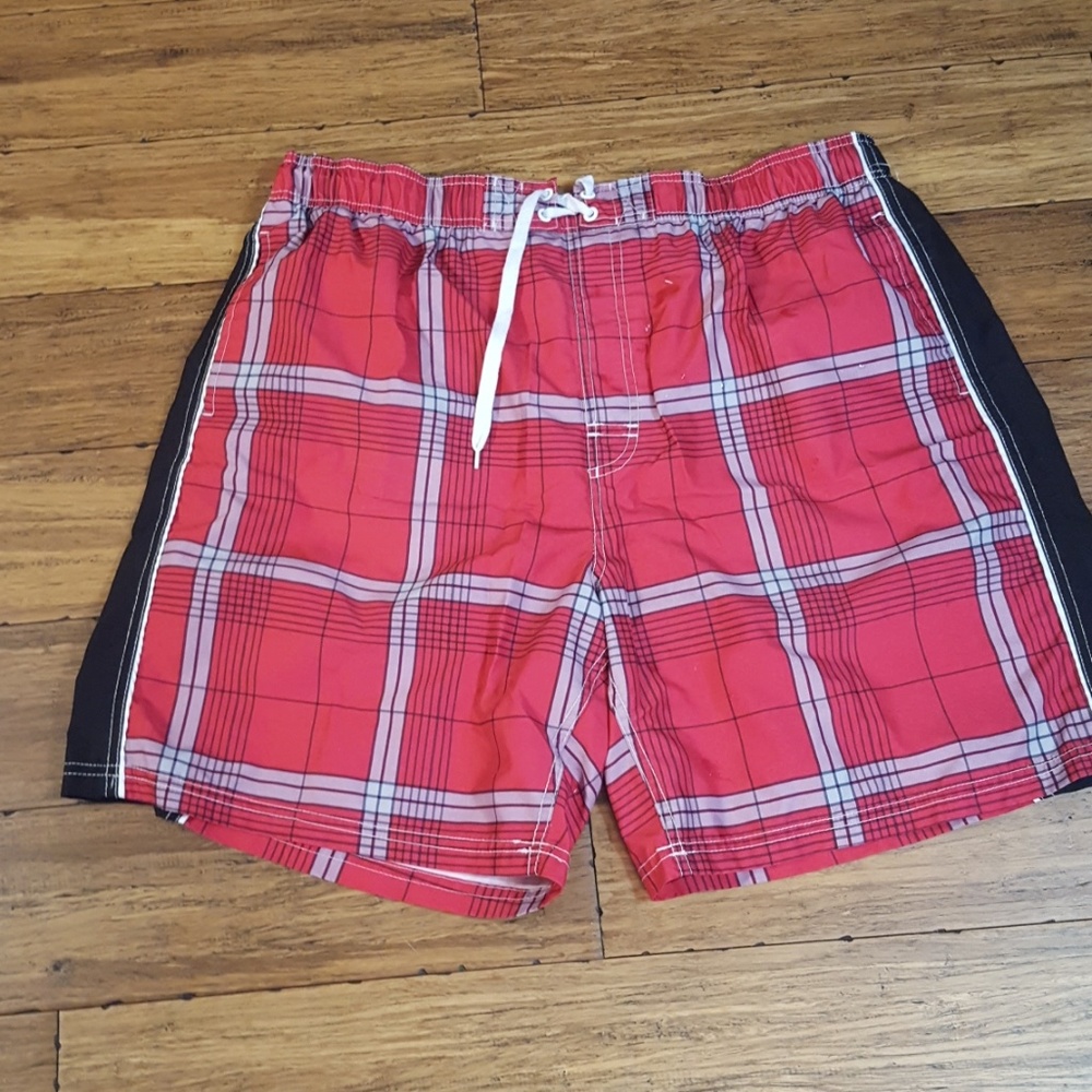 Men's swimming trunks
